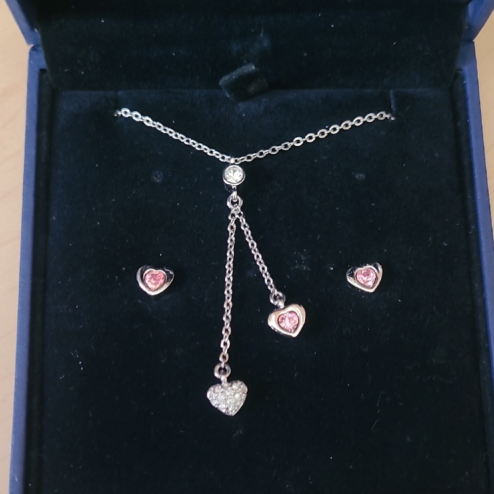 Swarovski Silver and Pink Heart Leslie Jewelry Set